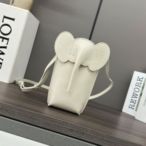 Loewe Elephant Pocket In Classic Calfskin Sea Salt