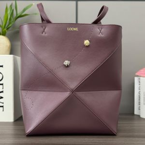 Loewe Medium Puzzle Fold Tote In Hedgehogs Motif Shiny Calfskin Burgundy