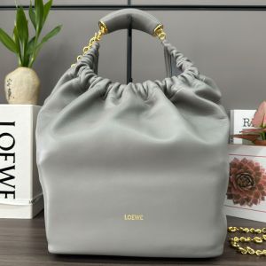 Loewe Medium Squeeze Bag In Mellow Nappa Lambskin Pearl Grey