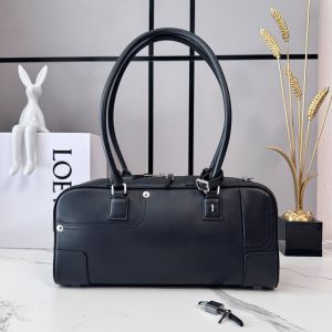 Loewe Panta Amazona 31 Cropped Bag In Shiny Calfskin Black