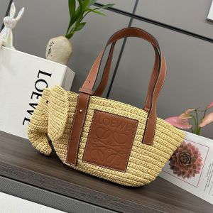 Loewe Small Elephant Basket Bag In Raffia and Calfskin Beige/Brown